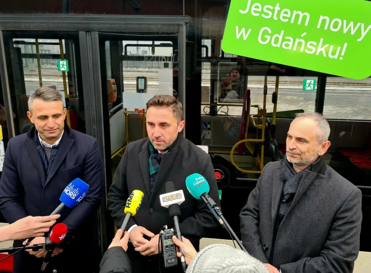 Trzy lata temu Jerzy Wiatr (pierwszy z prawej) zapowiadał, że wiosną 2024 roku komunikacja miejska w Gdańsku będzie uznawana za najlepszą w kraju. Sprawdzamy, czy udało się osiągnąć ten status?