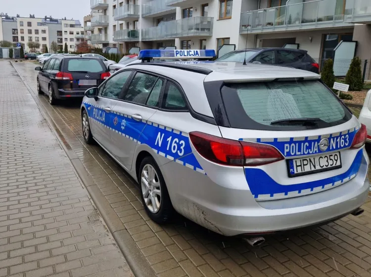 Policja z Gdańska tradycyjnie zatrzymała w weekend kilku kierowców na podwójnym gazie.