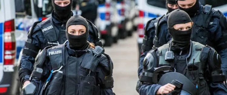 Dzięki współpracy polskiej i niemieckiej policji zatrzymana kobieta odsiedzi 2,5 roku w więzieniu.