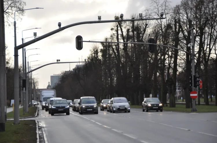 Sekundniki na skrzyżowaniach, wyższa prędkość i audyt Tristara - to kilka z pomysłów Prawa i Sprawiedliwości na poprawę funkcjonowania transportu publicznego w Gdańsku i zmniejszenie korków w mieście.