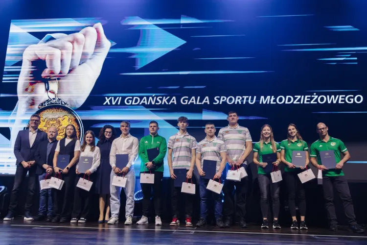 Nagrody młodym sportowcom wręczyła Prezydent Gdańska, Aleksandra Dulkiewicz.