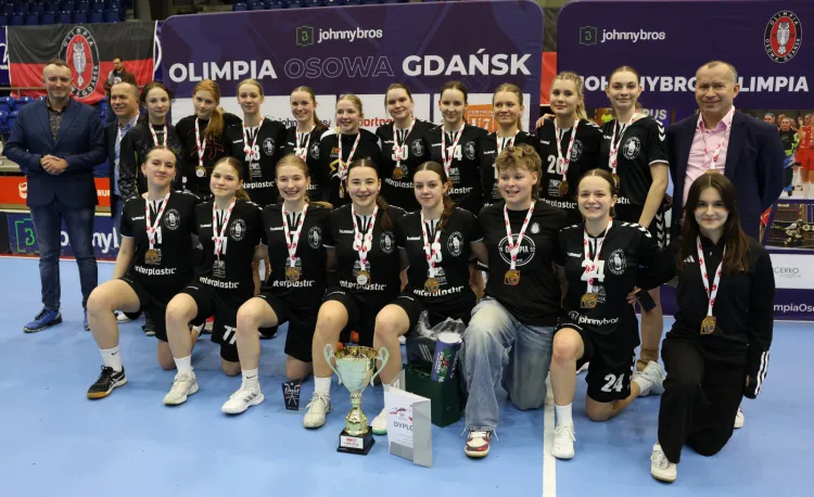 Unihokeistki JohnnyBros Olimpii Osowa Gdańsk po raz czwarty z rzędu wywalczyły złoto w kategorii juniorek starszych.