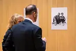 Bal poprzedził wernisaż wystawy zdjęć do kalendarza "emocje.poza.kadrem", w którym osoby z zespołem Downa wystąpiły wraz z celebrytami.