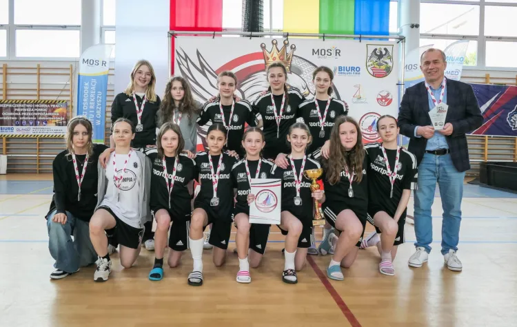 Młodziczki Olimpii Osowa zajęły 2. miejsce na mistrzostwach Polski, zdobywając srebrne medale.