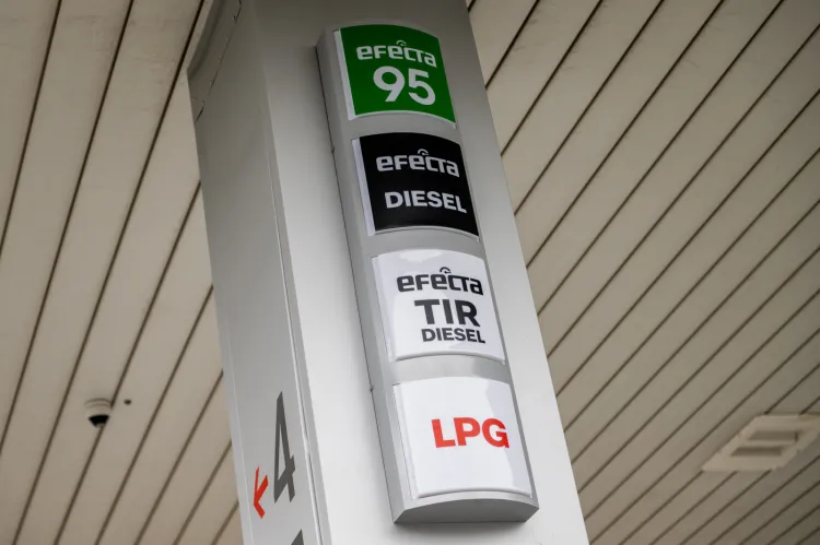 Jakie ceny na stacjach paliw czekają kierowców w najbliższych dniach?