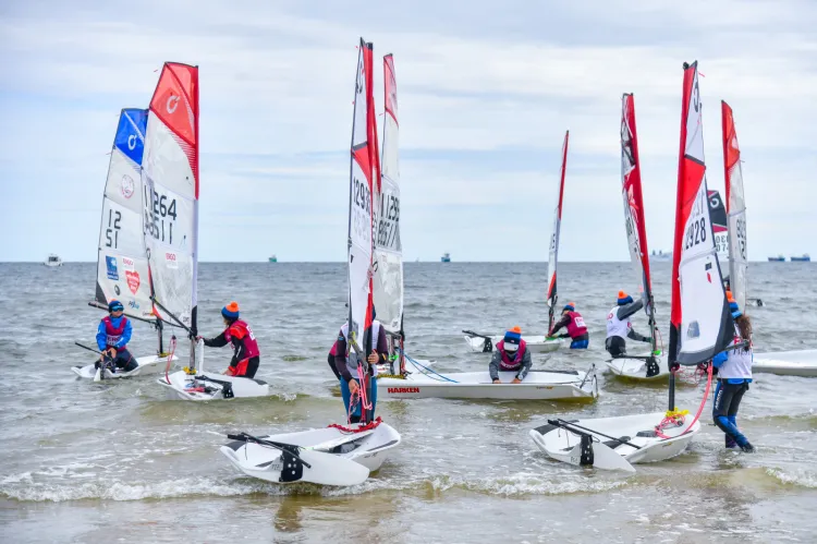 Międzynarodowe regaty Open Skiff Eurochallenge o Puchar Prezesa Grupy ERGO Hestia obfitowały w emocje i widowiskowe wyścigi.
