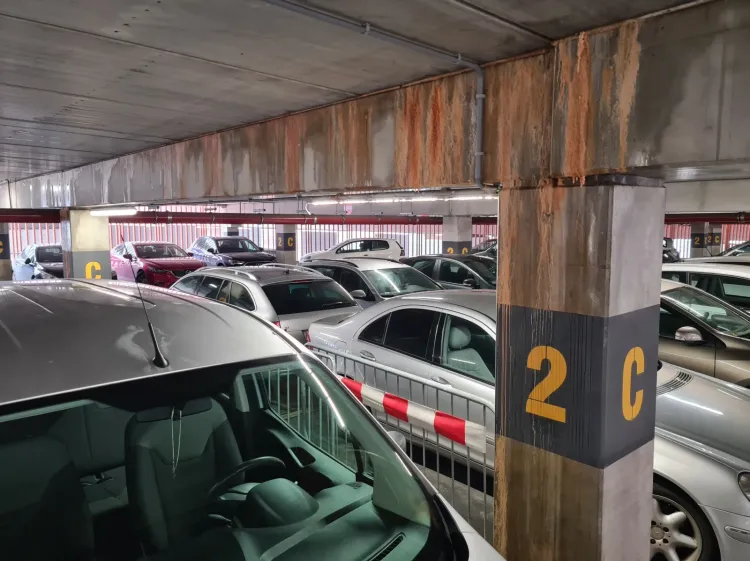 Remont parkingu potrwa cztery miesiące. W tym czasie połowa miejsc postojowych będzie niedostępna. Po ponownym otwarciu na parkingu ruszą opłaty za parkowanie.