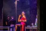 Gdańska "Carmen" rozgrywa się w realiach wojny domowej w latach 30. w Hiszpanii. 