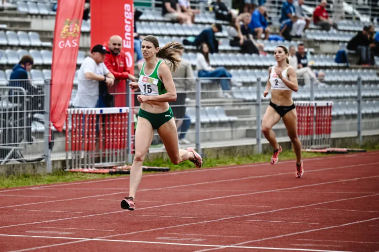 Alicja Wrona-Kutrzepa prosto z mistrzostw Europy w Rzymie pobiegła w 52. Memoriale Żylewicza po rekord życiowy, potwierdzając aspiracje do startu w Igrzyskach Olimpijskich Paryż 2024 w sztafecie 4x400 metrów.  
