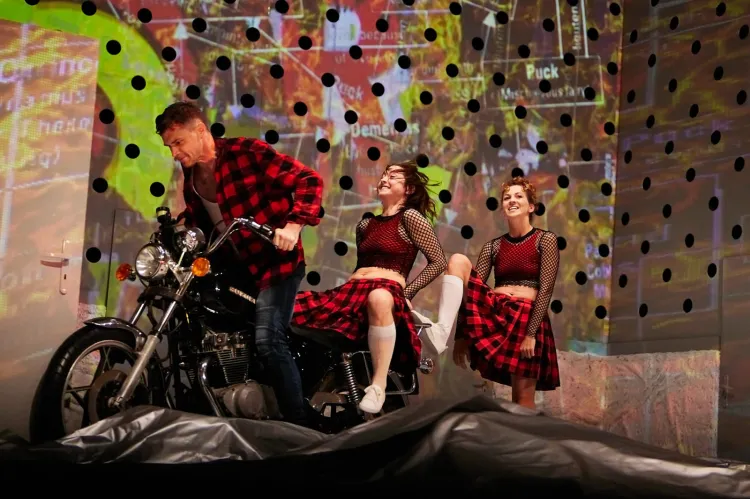 "Sen nocy letniej", reż. Jan Klata, Teatr Nowy w Poznaniu