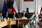 W poniedziałek zarówno w urzędzie wojewódzkim, jak i miejskim odbyły się narady sztabu kryzysowego.