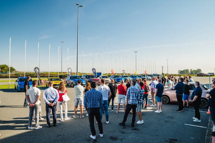 Grupa Euro-Car zaprezentowała klientom swoje marki na torze w Pszczółkach.