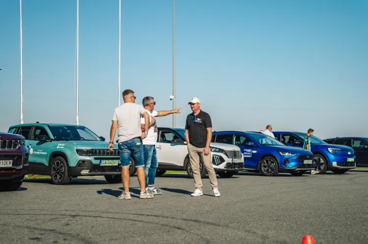 Grupa Euro-Car zaprezentowała klientom swoje marki na torze w Pszczółkach.