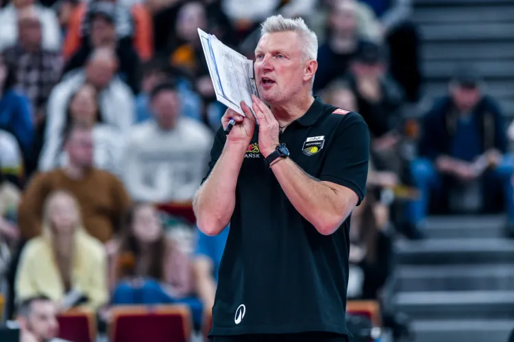 Trener Trefla Gdańsk Mariusz Sordyl (na zdjęciu) zapowiada, że walka będzie toczyć się o każdy punkt, również z rywalami z najwyższej półki. Siatkarze są w nieciekawej sytuacji w tabeli, a czeka ich mecz z mistrzem oraz wicemistrzem Polski.