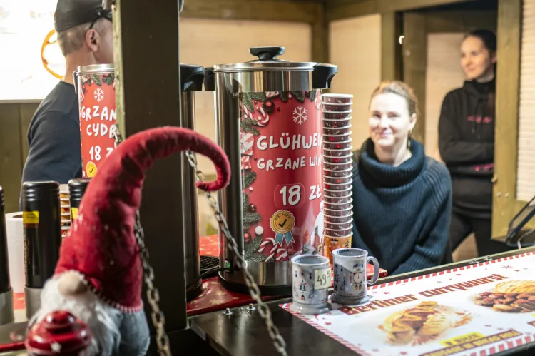 Grzańce na Jarmarku Bożonarodzeniowym w Gdańsku