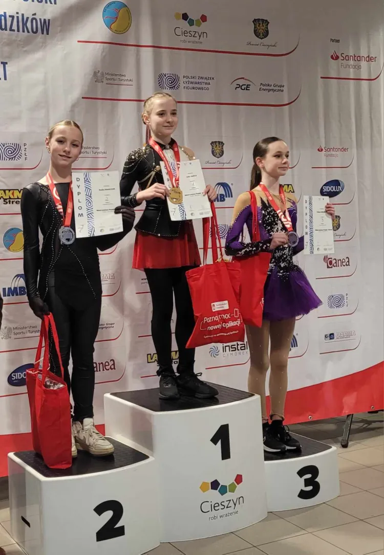 Nadia na drugim stopniu podium Mistrzostwa Polski 2024 Solistki klasa Złota U13