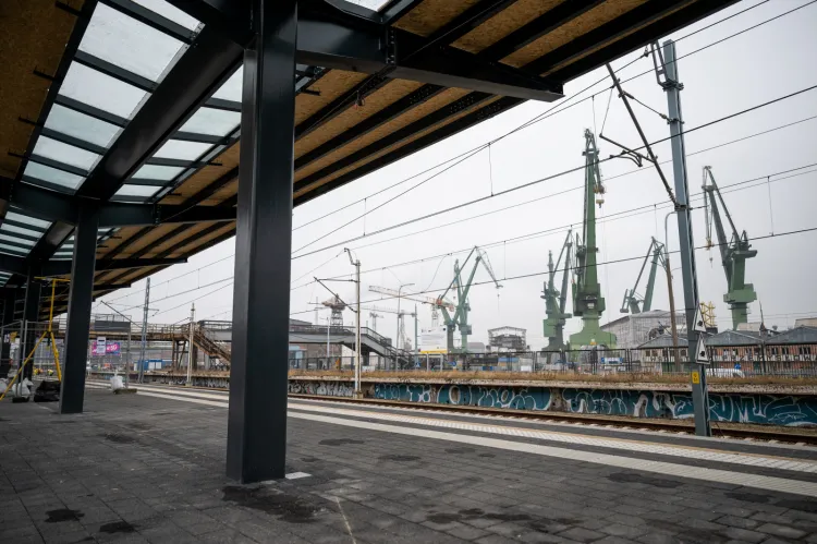 Remontowany przystanek SKM Stocznia w Gdańsku.