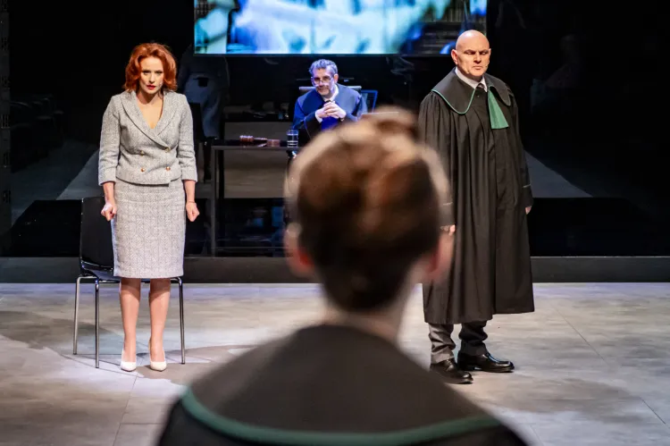 Jej Słowo. Jego słowo. Próba medialna Teatr Wybrzeże 