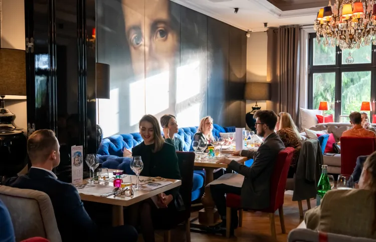 Specjalna kolacja z okazji zdobycia Sopockich Pereł w restauracji L'Entre Villes w Sopocie. 