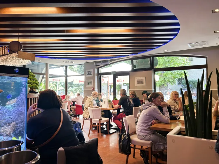 Restauracja Nad Potokiem w Jelitkowie.