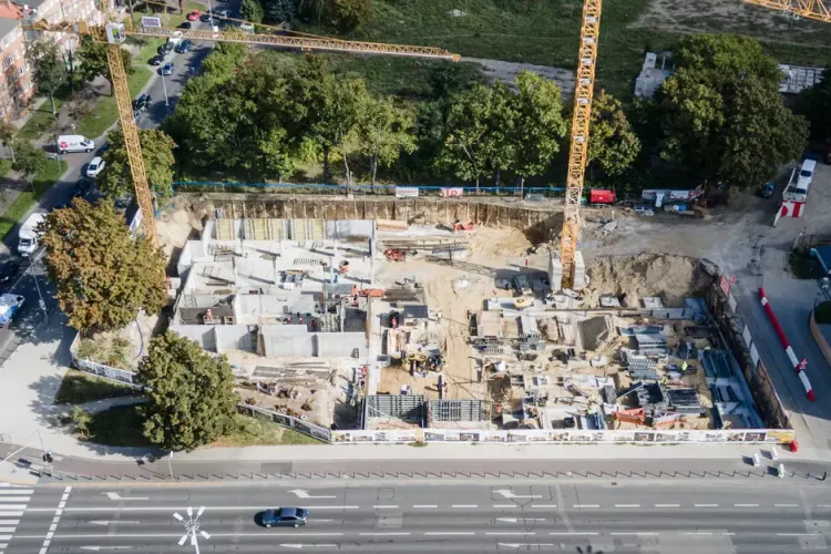 Najnowsze zdjęcia z placu budowy basenu we Wrzeszczu.