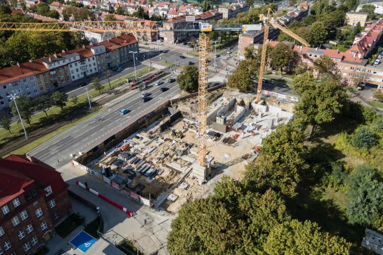 Najnowsze zdjęcia z placu budowy basenu we Wrzeszczu.