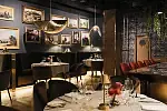 Restauracja Café Xander inspirowana jest kosmopolitycznym duchem, zaskakującą autorską kuchnią, eleganckim wnętrzem i swobodną atmosferą.