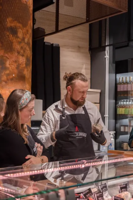 Kultura Smaku w Orłowie to miejsce nawiązujące do tradycyjnych delikatesów. Można tu znaleźć najlepsze produkty od lokalnych dostawców, rodzinnych manufaktur, sprawdzonych rolników i hodowców. 
