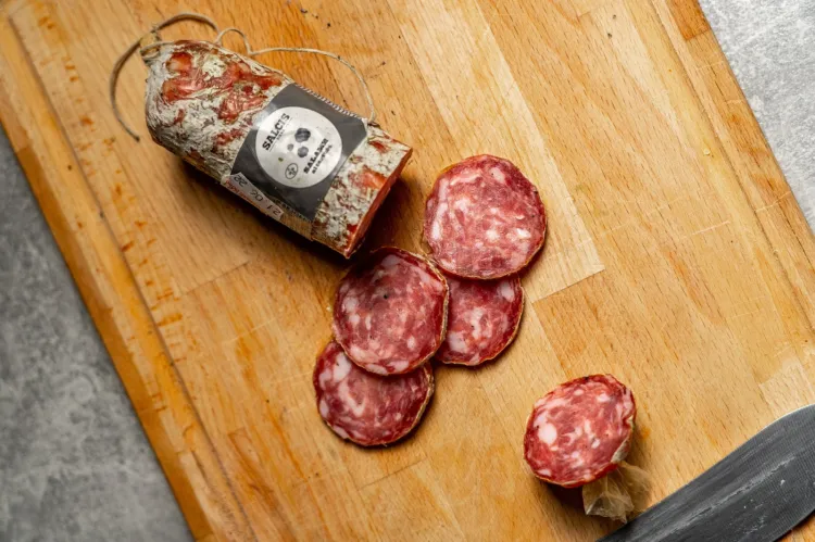 Kultura Smaku w Orłowie to miejsce nawiązujące do tradycyjnych delikatesów. Można tu znaleźć najlepsze produkty od lokalnych dostawców, rodzinnych manufaktur, sprawdzonych rolników i hodowców. 