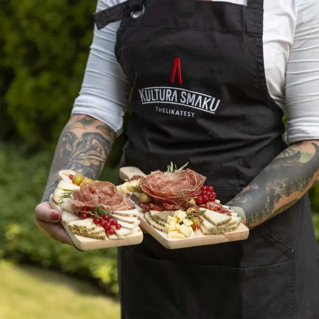 Kultura Smaku w Orłowie to miejsce nawiązujące do tradycyjnych delikatesów. Można tu znaleźć najlepsze produkty od lokalnych dostawców, rodzinnych manufaktur, sprawdzonych rolników i hodowców. 