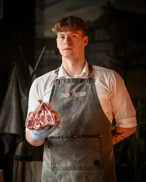 W Crazy Butcher w Gdańsku działa nie tylko sklep mięsny, ale również bistro. Na miejscu dostaniemy nie tylko wyselekcjonowaną wołowinę, ale także świeże wędliny oraz mięso wieprzowe i jagnięcinę.