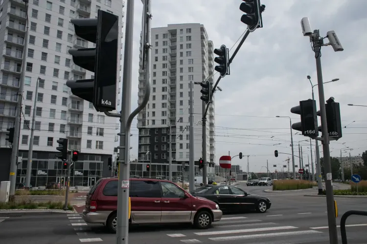 Czy kamery na skrzyżowaniach mogą naruszać RODO? Niewykluczone, że pojawią się nowe znaki.