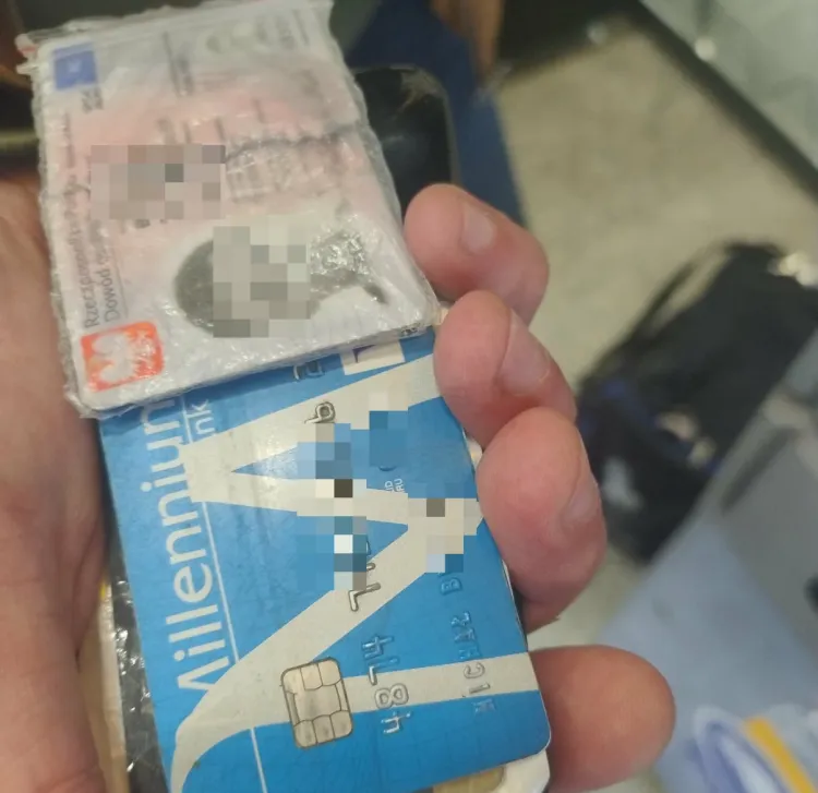 Dokument, który 16-latkowi pokazał i pozwolił sfotografować oszust. Są na nim dane Michała Józefa B.