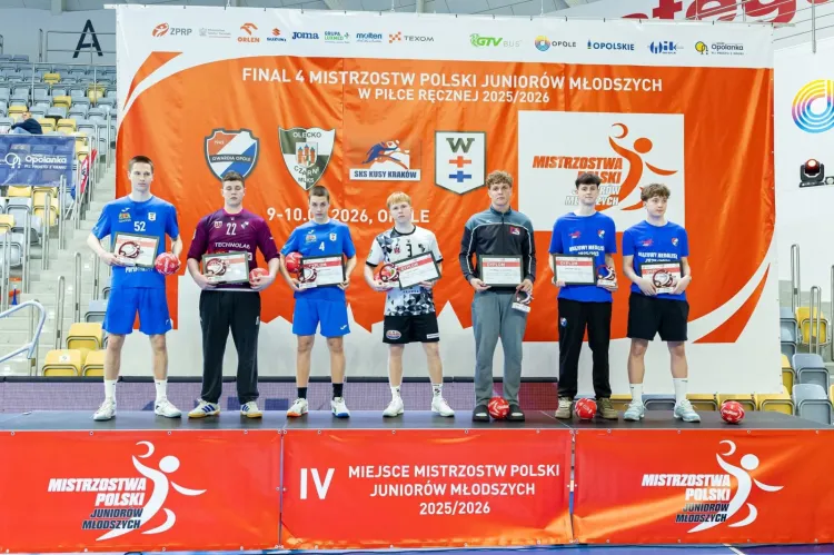 Dwóch zawodników Port Service Wybrzeża Gdańsk zostało wybranych do najlepszej siódemki turnieju Final Four. Wyróżnienia otrzymali Julian Bazyliński, który został najlepszym lewoskrzydłowym oraz Filip Szulc, wybrany najlepszym lewym rozgrywającym turnieju.
