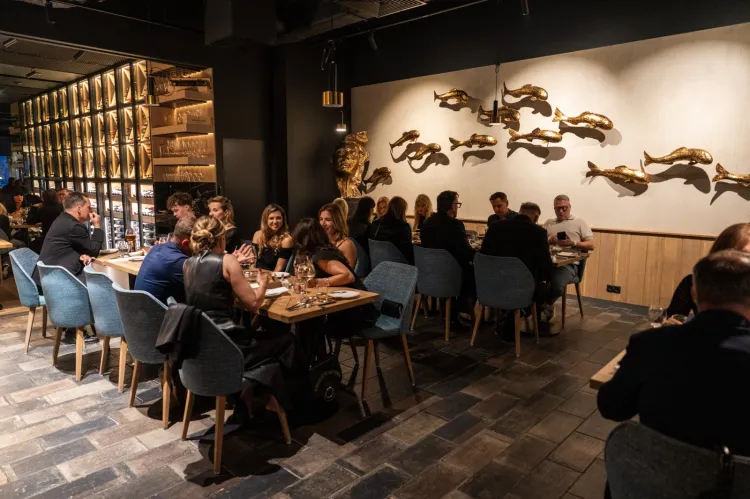 "Sztuka wielu twarzy" w restauracji True w Gdańsku.