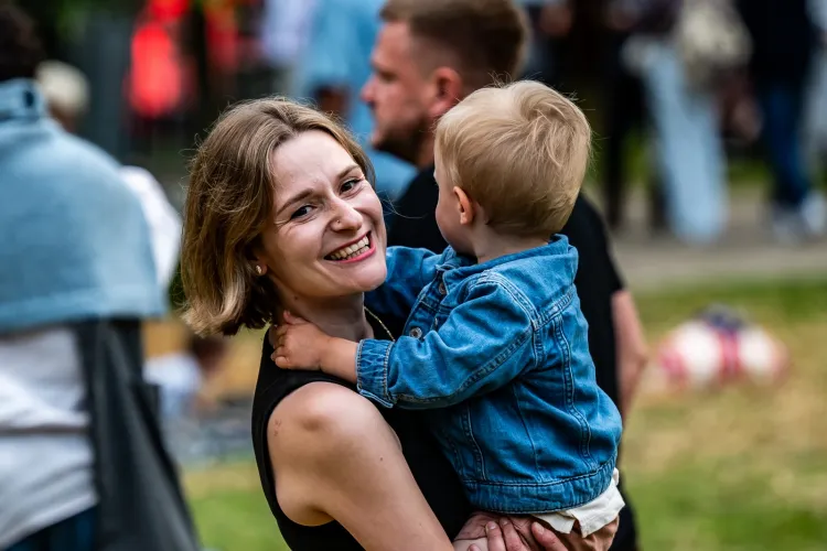  Kim jest współczesna polska mama? Dane GUS.