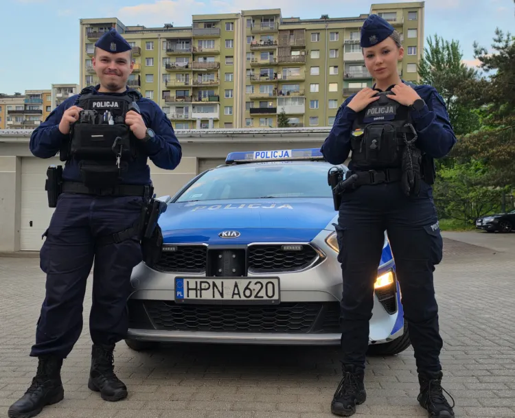 Dzięki szybkiej reakcji i natychmiastowemu podjęciu działań przez policjantów życie 53-letniej kobiety udało się uratować. 