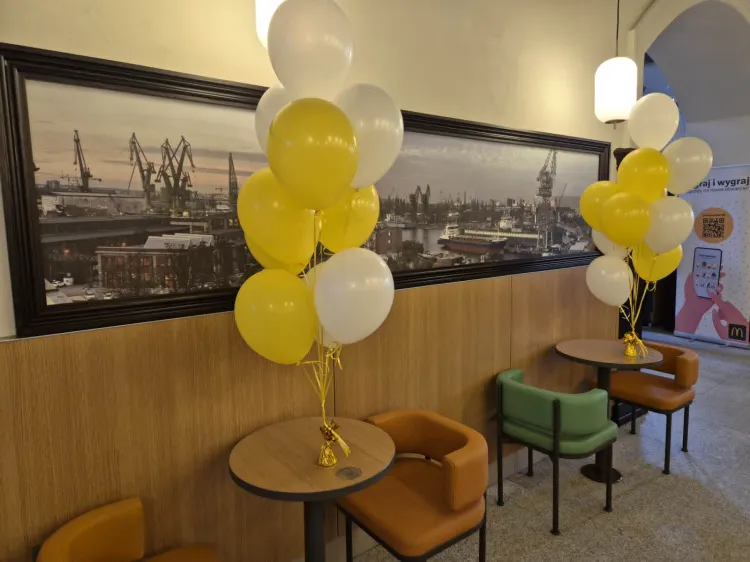 1 czerwca, po ponad 6 latach przerwy, otwarto Mc Donald'sa na Dworcu Głównym w Gdańsku.