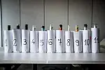 Wszystkie butelki zostały ocenione bez znajomości marki, ceny i producenta.