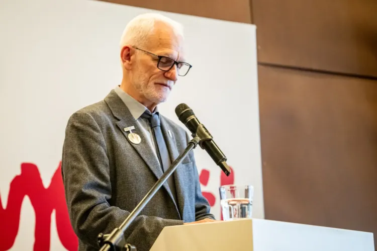 Aleś Bialacki otrzymał Odznakę Solidarności i Praw Człowieka ECS.