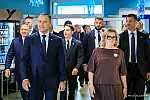 Karol Nawrocki prezydent RP wziął udział w uroczystości 80-lecia IV Liceum Ogólnokształcącego w Gdańsku.