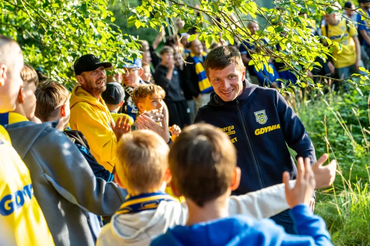 Dominik Kun: Byłem ciekaw jak ułożą się relacje z kibicami. Mam nadzieję, że przekonamy ich do siebie i zachęcimy do przychodzenia na mecze swoją grą.