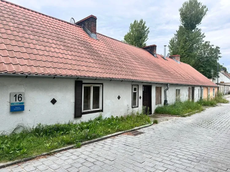 Warszawska spółka zaprojektuje remont zabytkowych checzy rybackich w Jelitkowie