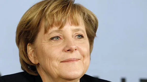 Angela Merkel chce zmobilizować niemiecką reprezentację przed Euro 2012.