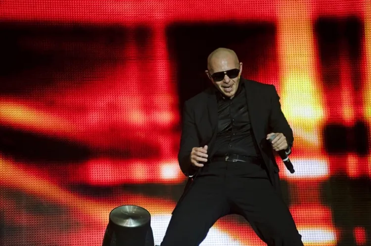 Pitbull zagrał swoje największe przeboje, nie zabrakło m.in. hitu "Rain Over Me".