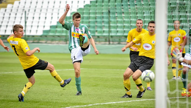 Grzegorz Rasiak strzela pierwszego gola dla Lechii