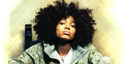 Nneka porównywana bywa do Lauryn Hill, nie tylko dzięki fryzurze afro.