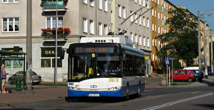 W co najmniej dziewięciu z trzydziestu trolejbusów Solaris Trollino 12M (takich jak ten na zdjęciu) wystąpiła usterka fabryczna w systemie klimatyzacji.
