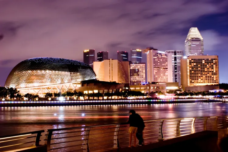 Jednym z częściej wybieranych celów podróży jest Singapur uznany za jedno z piękniejszych miast na świecie.  