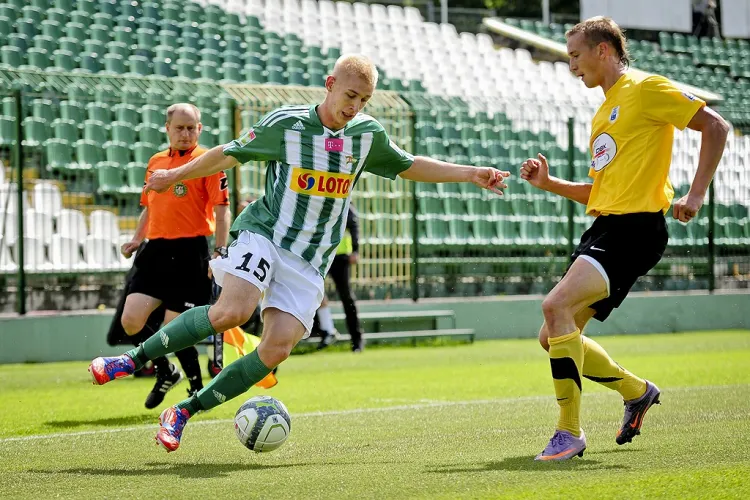 Adam Duda w tym sezonie ekstraklasę ogląda tylko z wysokości ławki rezerwowych, ale w Młodej Ekstraklasie strzelił już drugiego gola. 